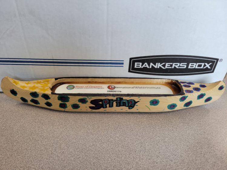 Canoe 24RD0170