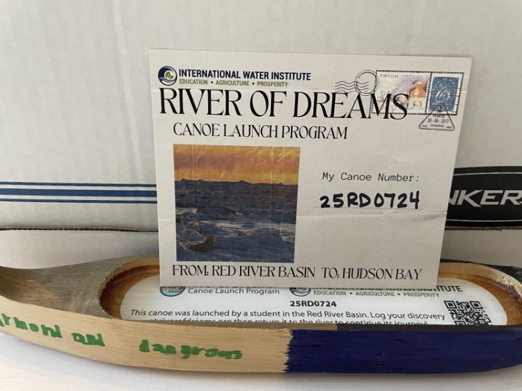Canoe #25RD0724