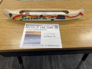 Canoe 25RD0276