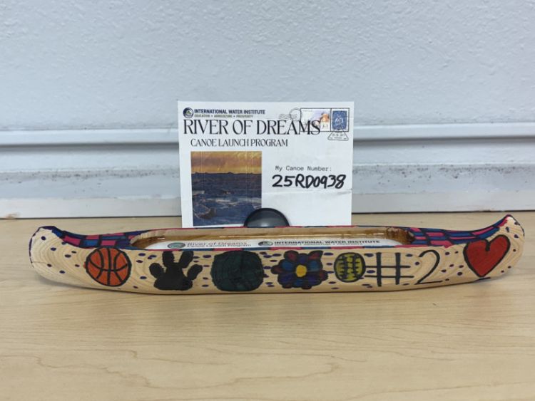 Canoe #25RD0938