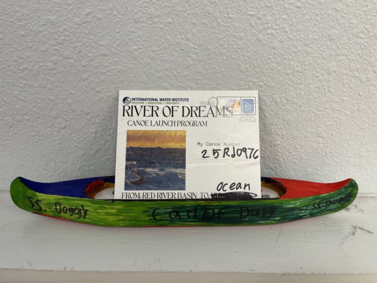 Canoe #25RD0976