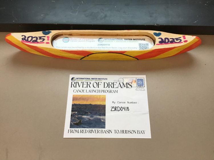 Canoe #25RD0418