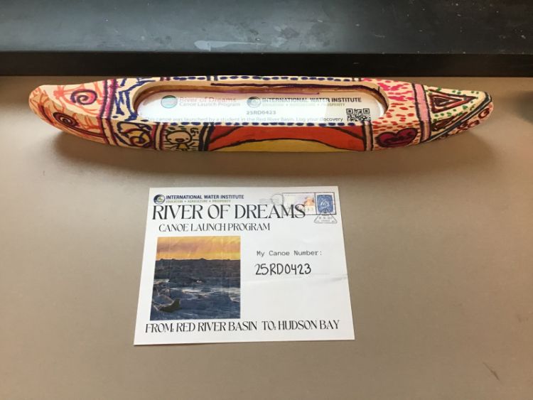 Canoe #25RD0423