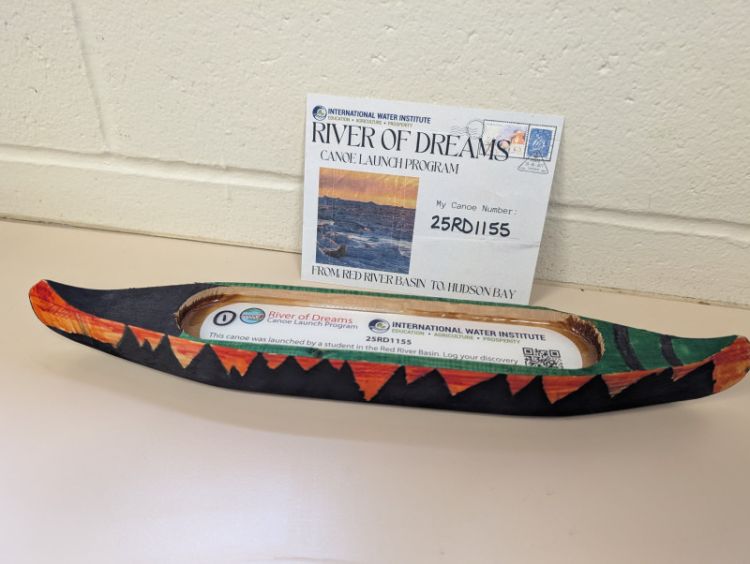 Canoe #25RD1155