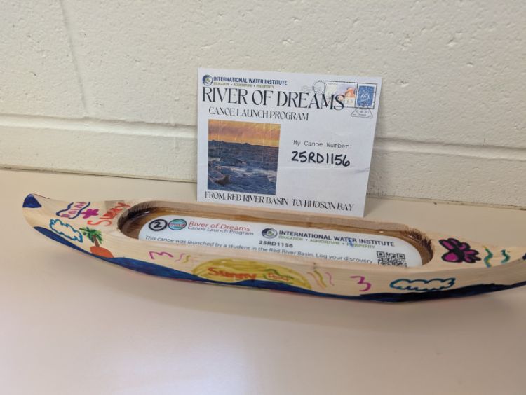 Canoe #25RD1156
