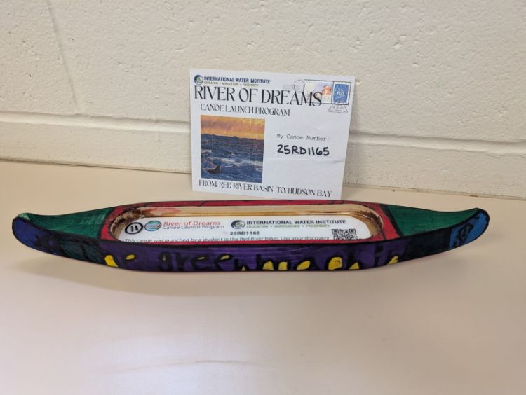 Canoe #25RD1165