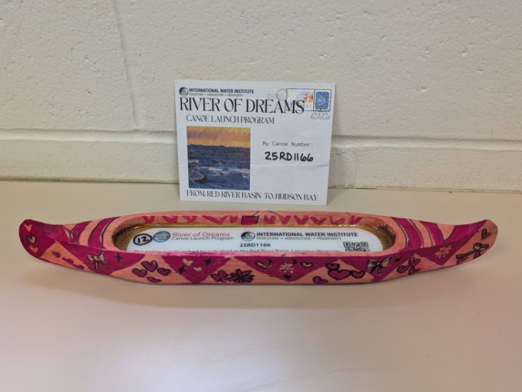 Canoe #25RD1166