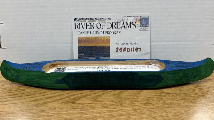 Canoe #25RD1197