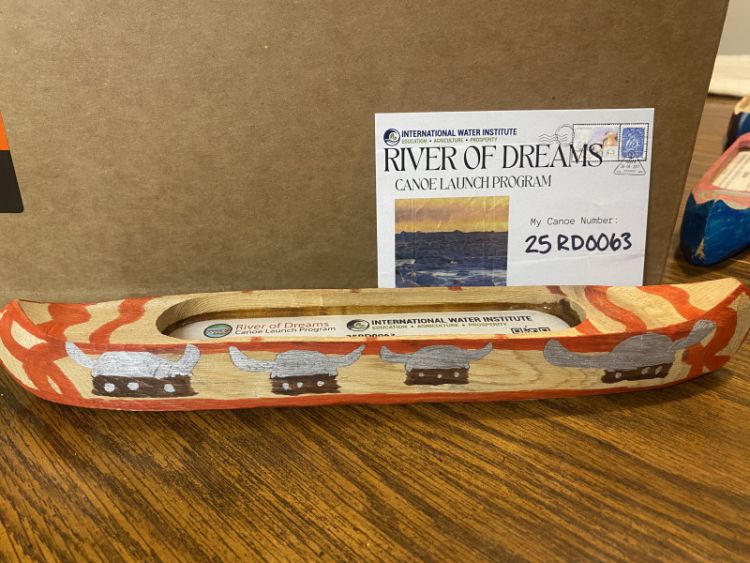 Canoe 25RD0063