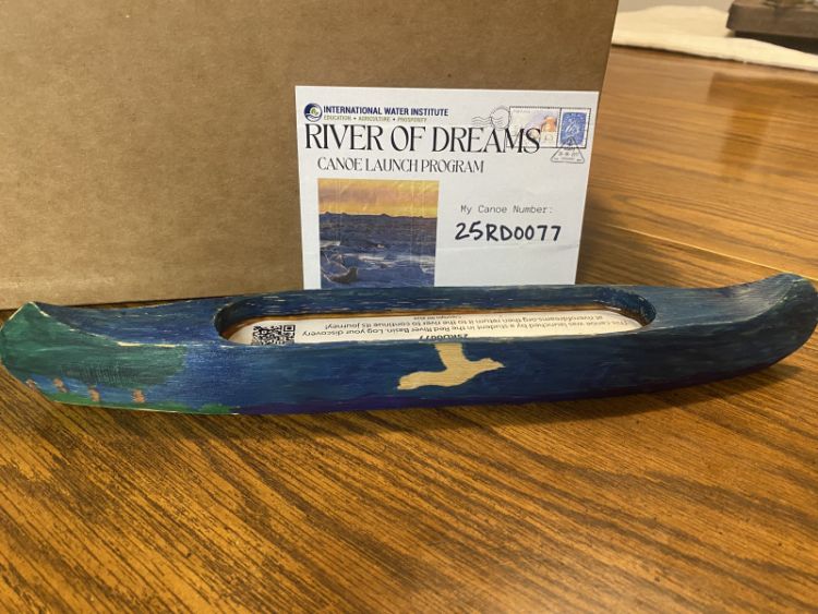 Canoe 25RD0077