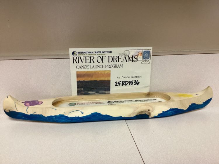 Canoe #25RD1536