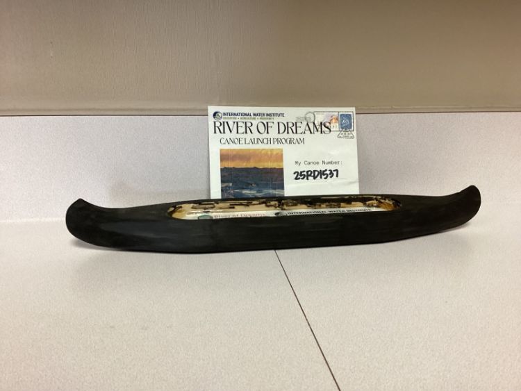 Canoe #25RD1537