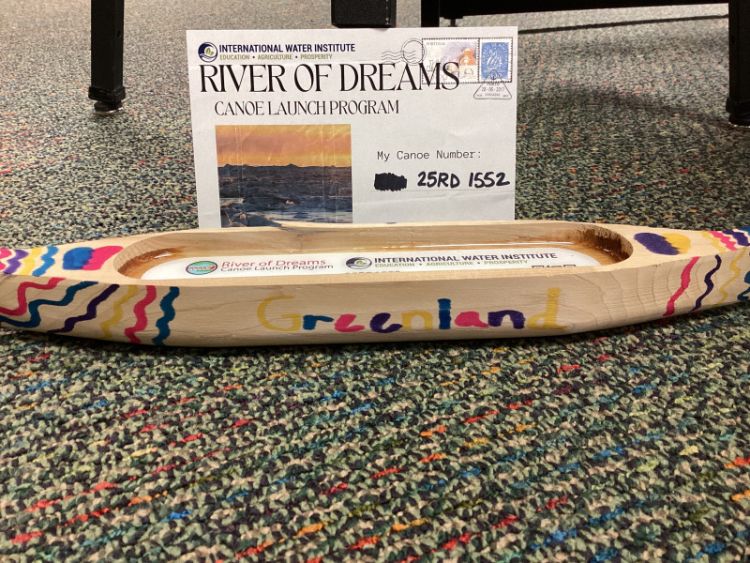 Canoe #25RD1552