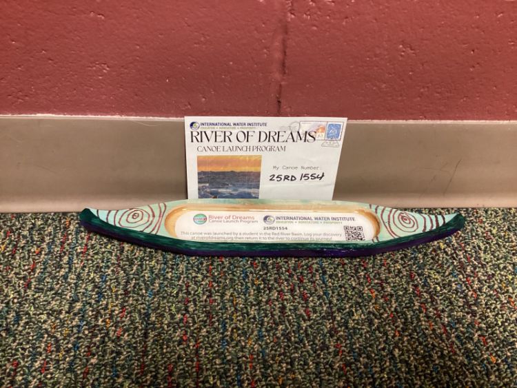 Canoe #25RD1554
