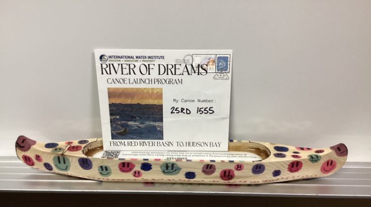 Canoe #25RD1555