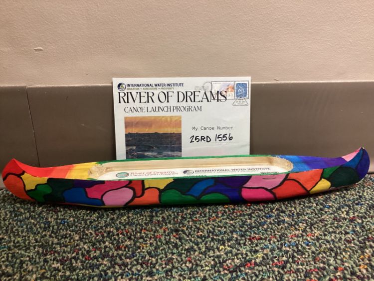 Canoe #25RD1556