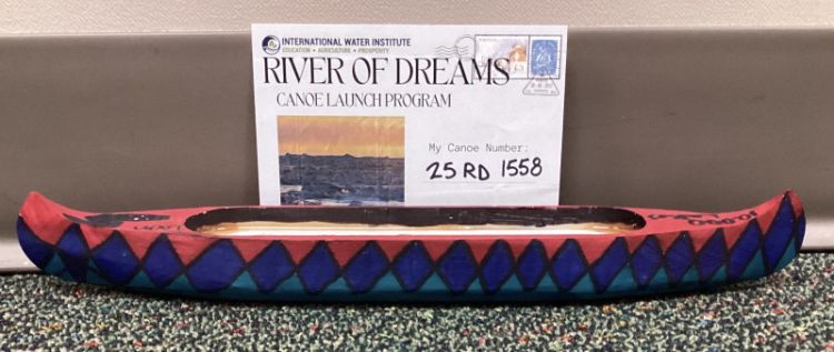 Canoe 25RD1558