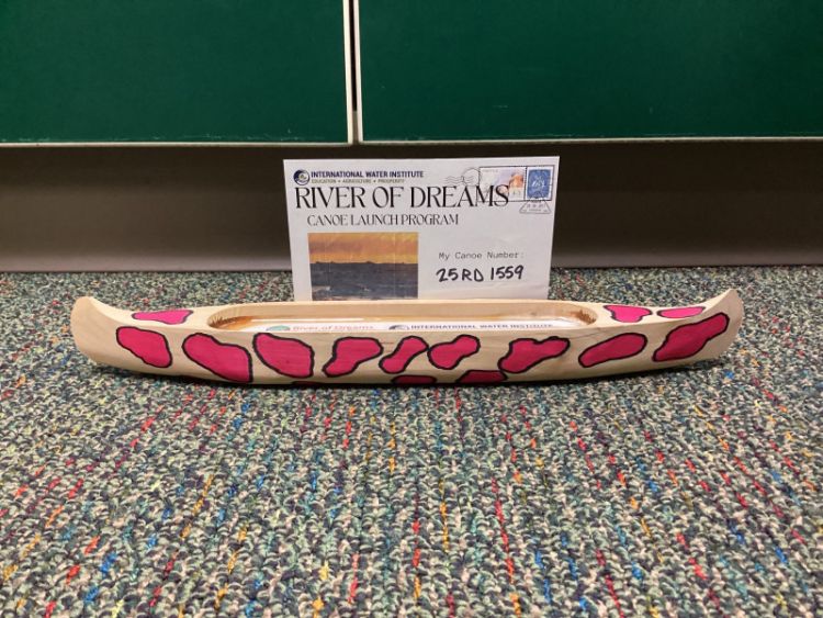 Canoe #25RD1559