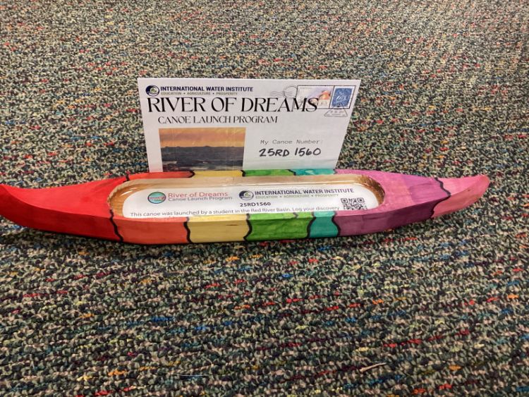 Canoe #25RD1560