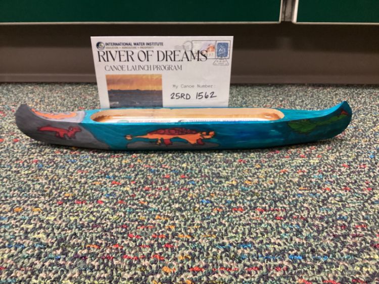 Canoe #25RD1562