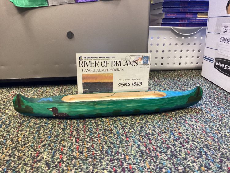 Canoe #25RD1563