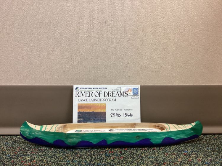 Canoe #25RD1566