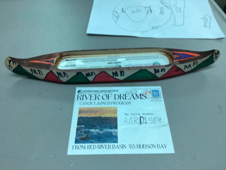 Canoe #25RD1584