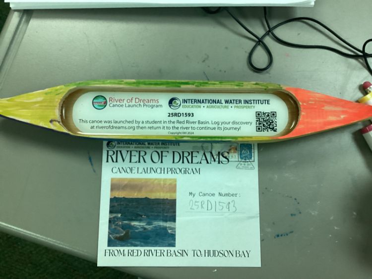 Canoe #25RD1593