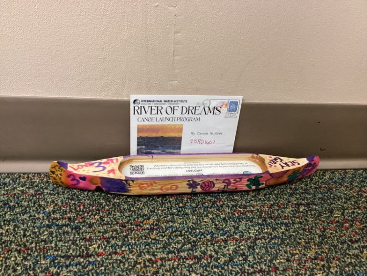 Canoe #25RD1607