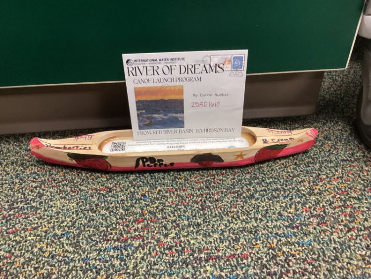 Canoe #25RD1610