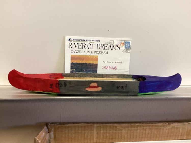 Canoe #25RD1618