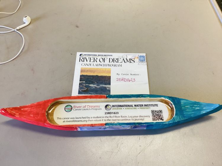 Canoe #25RD1623