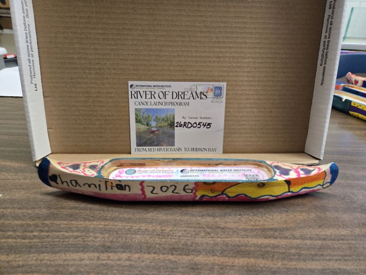 Canoe 26RD0545