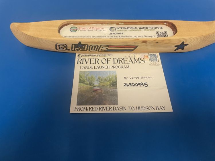 Canoe 26RD0995