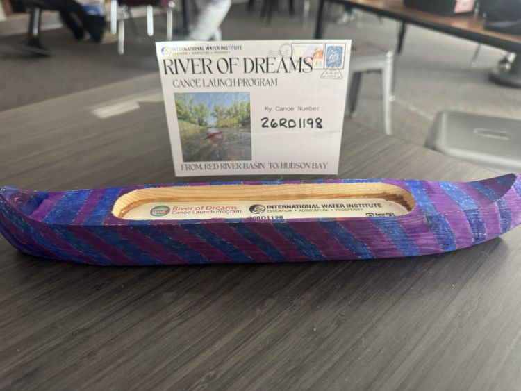 Canoe #26RD1198