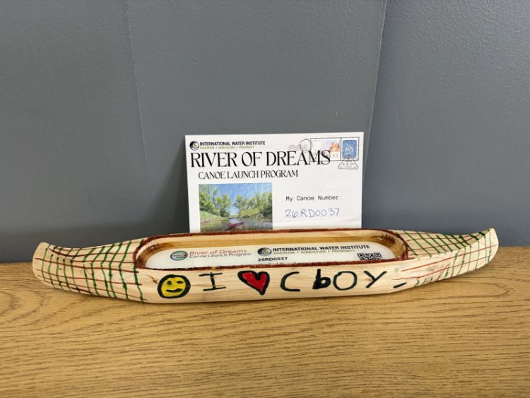 Canoe #26RD0037
