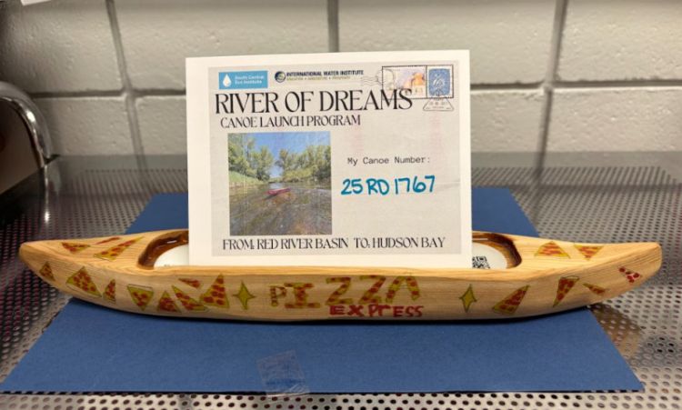 Canoe #25RD1767