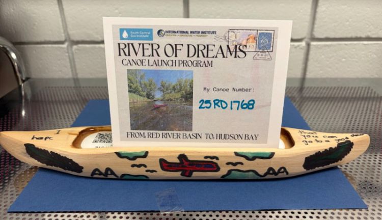 Canoe 25RD1768