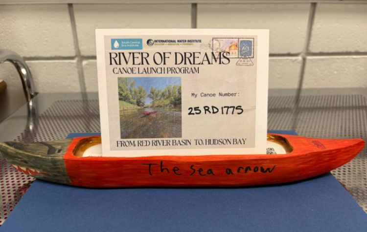 Canoe #25RD1775