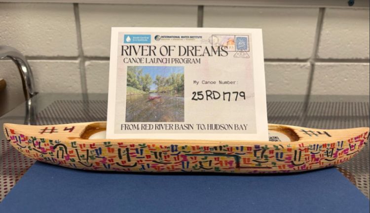 Canoe #25RD1779