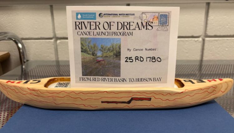 Canoe #25RD1780