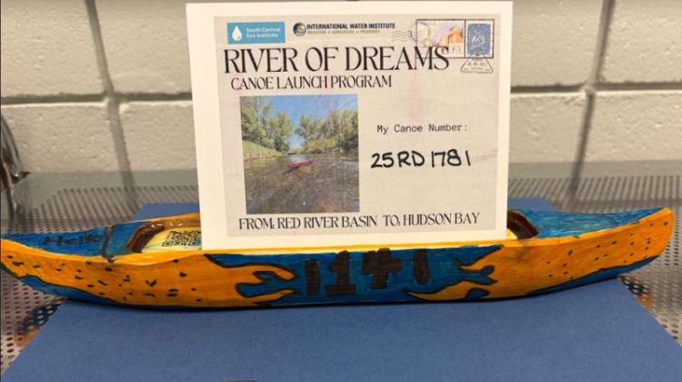 Canoe #25RD1781