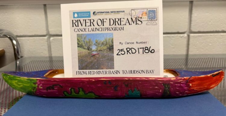 Canoe #25RD1786
