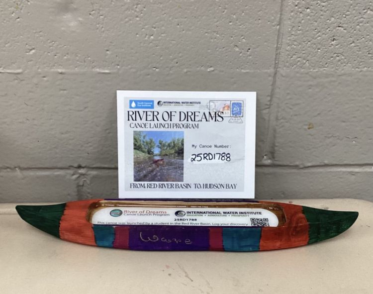 Canoe #25RD1788