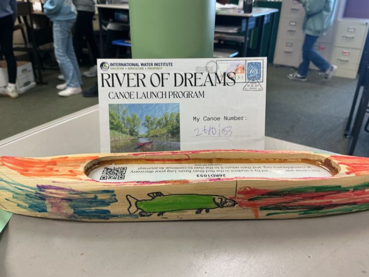 Canoe #26RD1053