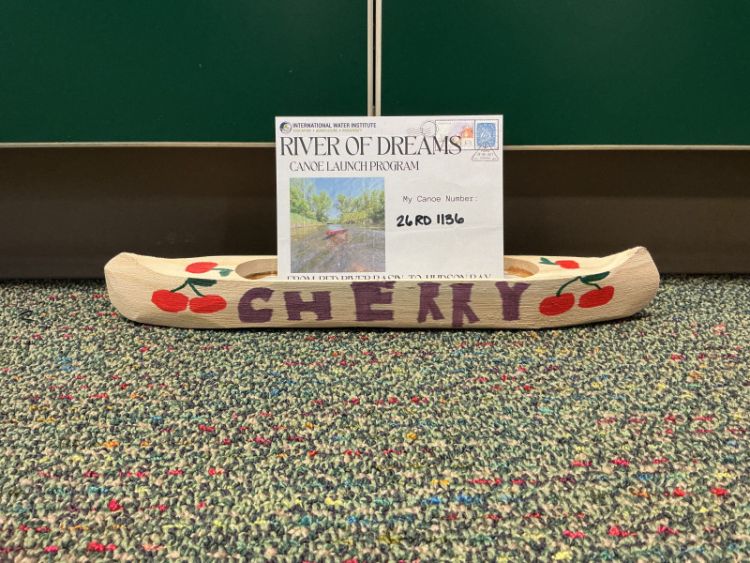 Canoe #26RD1136